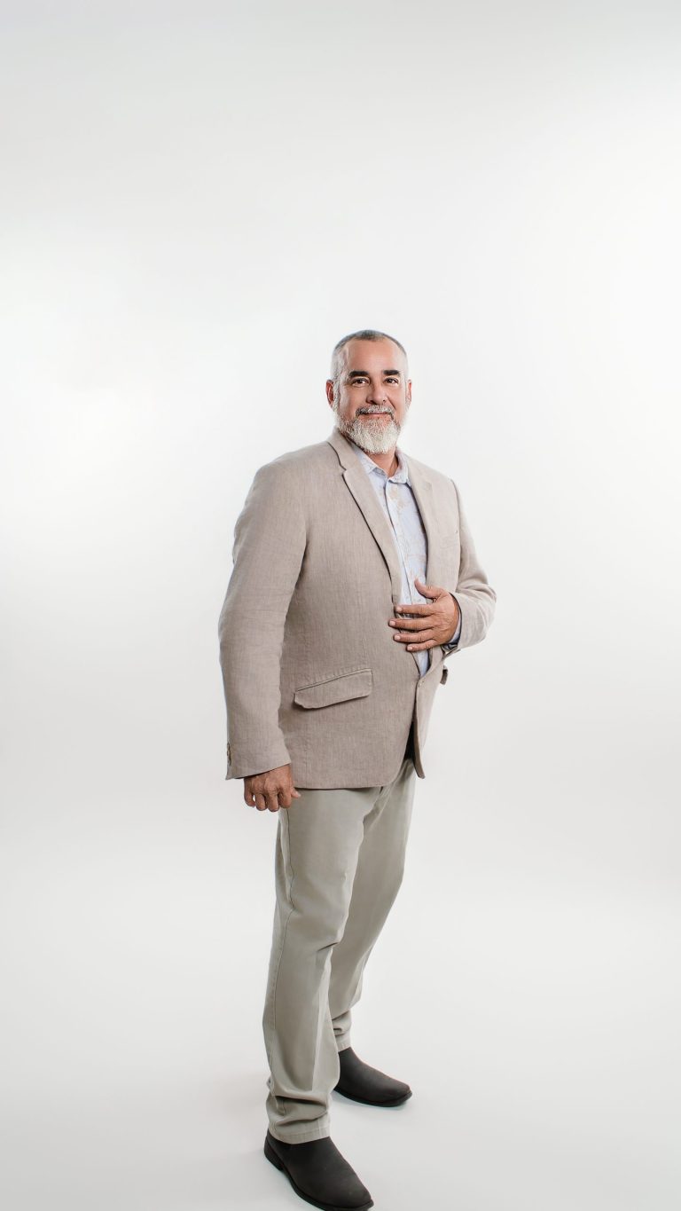 Portrait of Arturo Morejon, DJ 2RO, founder of Nation Wide Sound DJ's