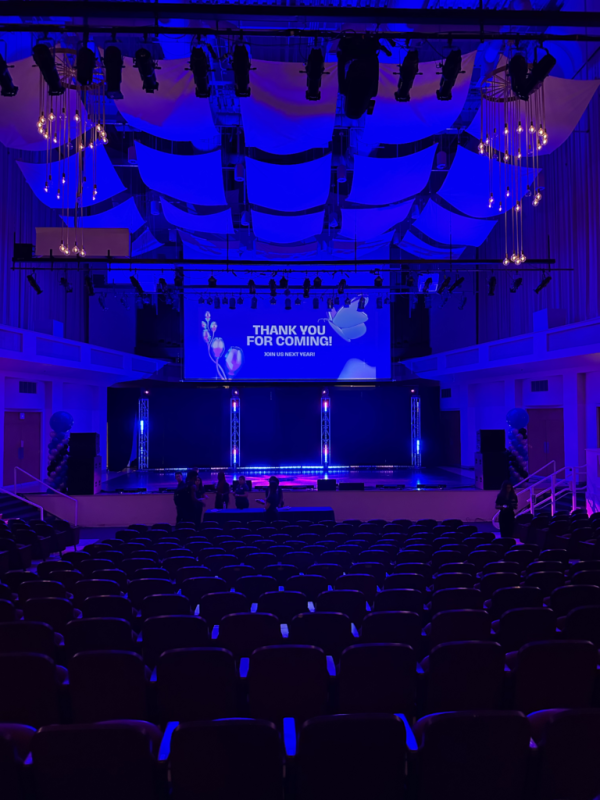 9indoor stage production